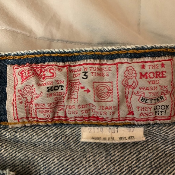 🌀RETRO🌀 Levi's high waisted jeans - Picture 4 of 9